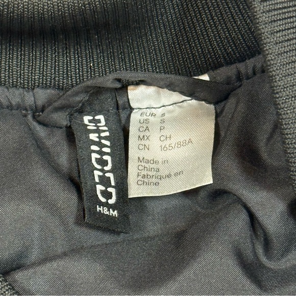 H&M Racing Thrill Seeker Black and Pink Oversized Bomber Jacket sz Small - Picture 5 of 9